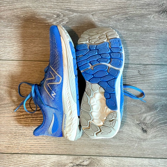 New Balance Fresh Foam 880 size 8.5 WIDE - Picture 4 of 9